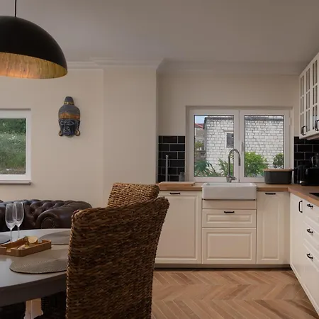 Apartment Suartini Pool Or Jakuzzi