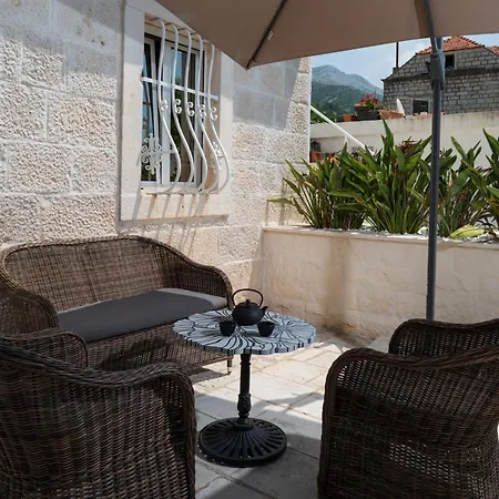 Apartment Suartini Pool Or Jakuzzi *